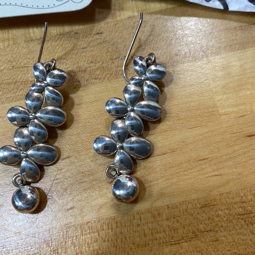 Brighton Earrings - Picture 6 of 9